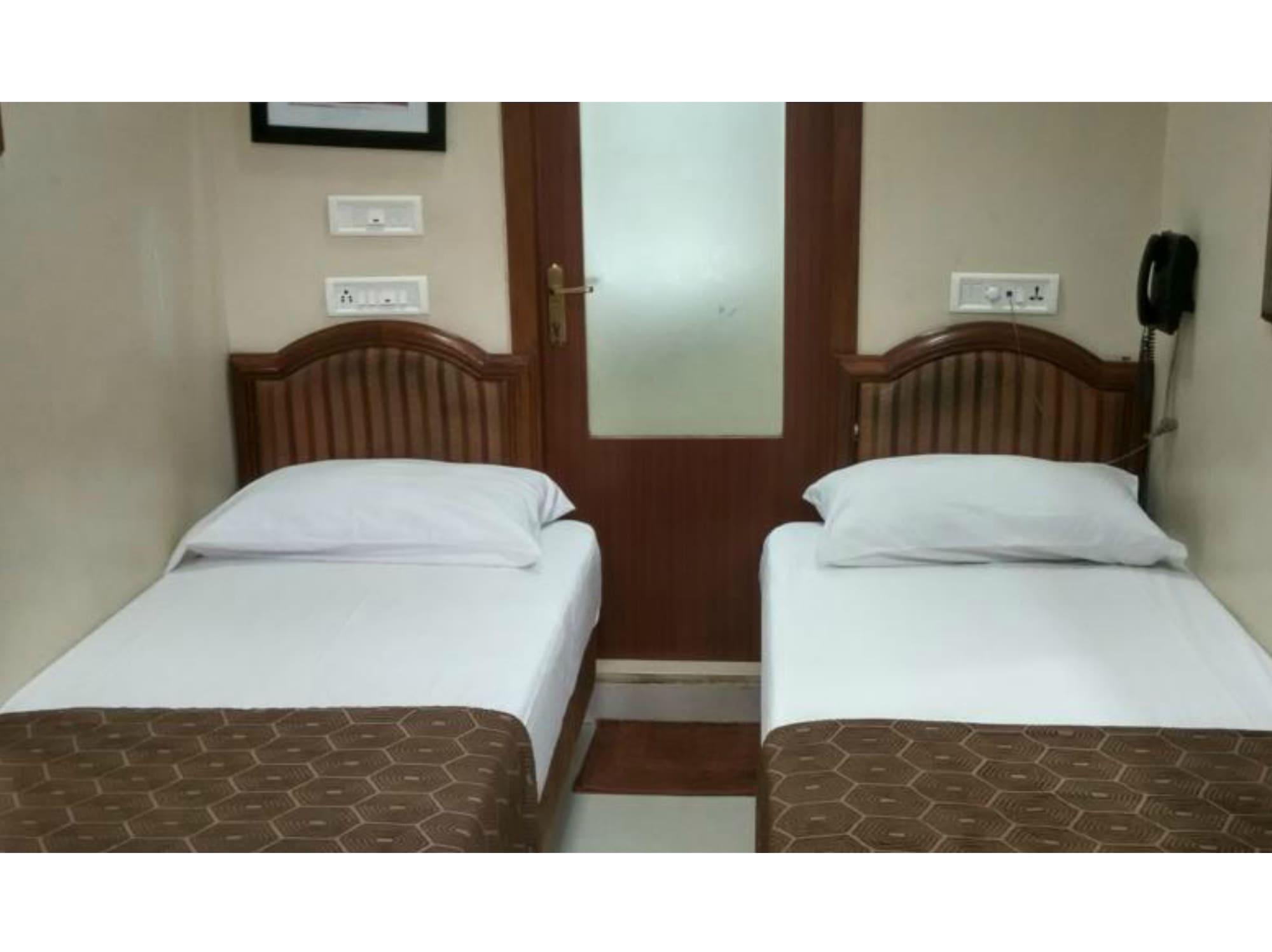Elphinstone Hotel Mumbai Luaran gambar