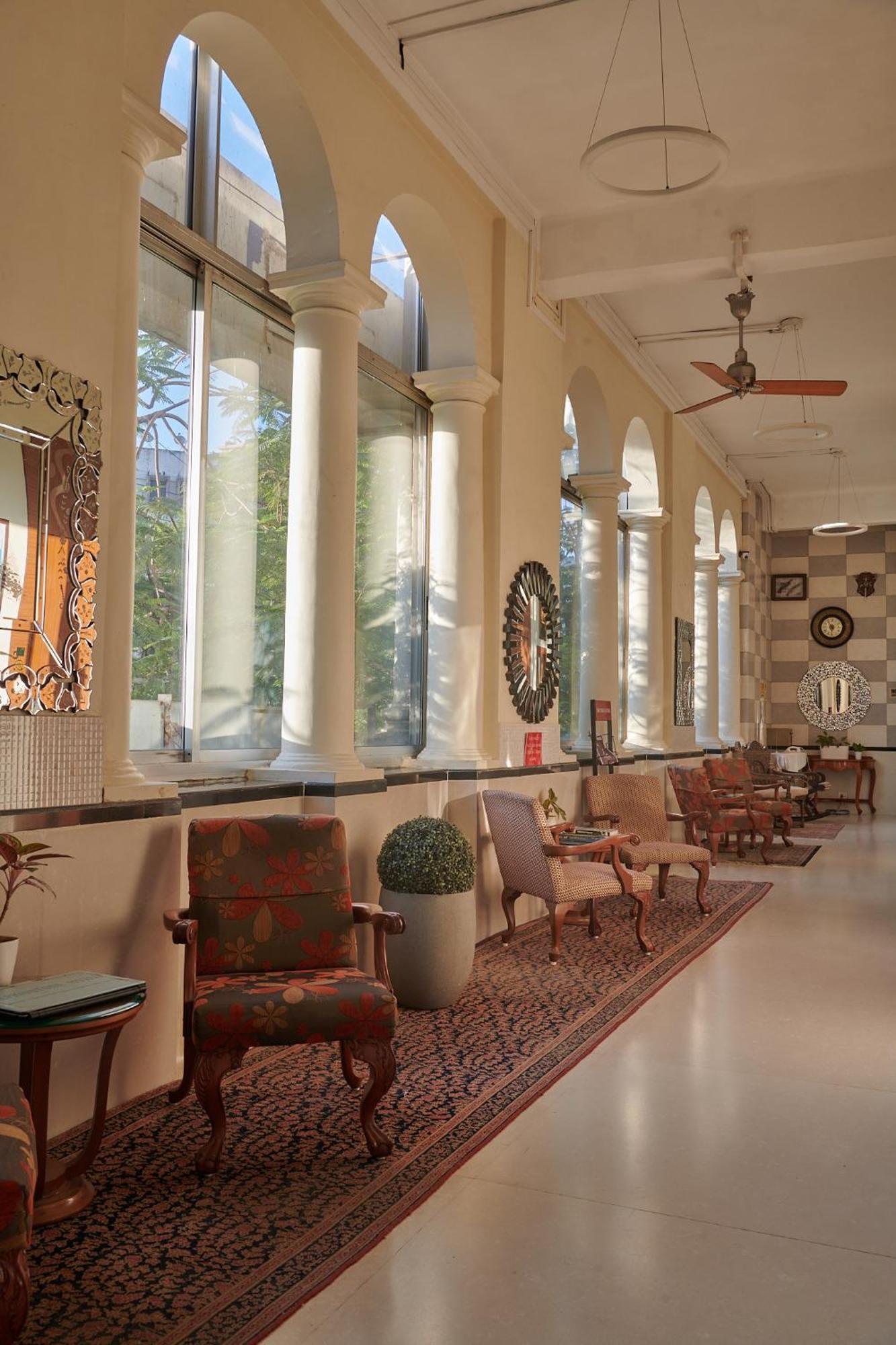 Elphinstone Hotel Mumbai Luaran gambar
